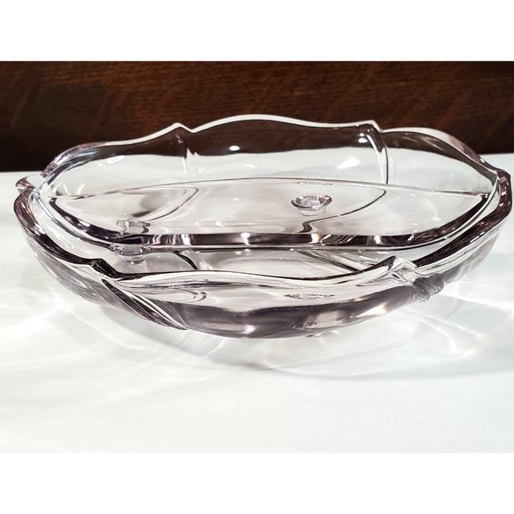 Lilac Pink Glass Round Leaf Divided Relish Dish Candy Bowl scalloped footed 6.5" - Picture 2 of 11